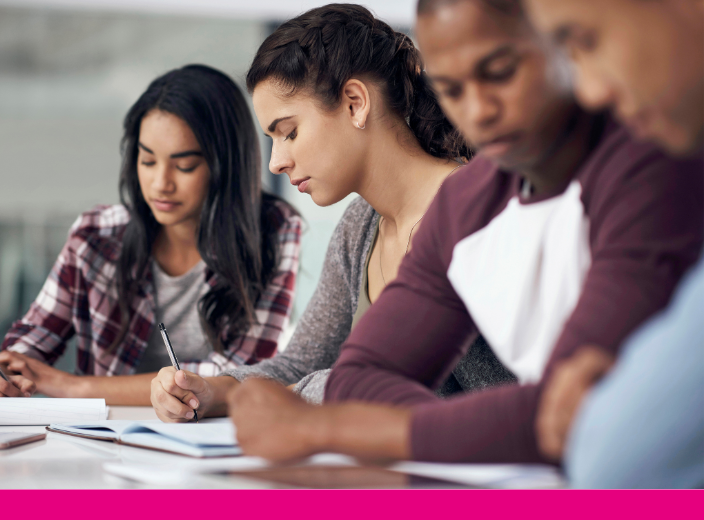 C&uacute;rsa&iacute; Foghlama Cumaisc